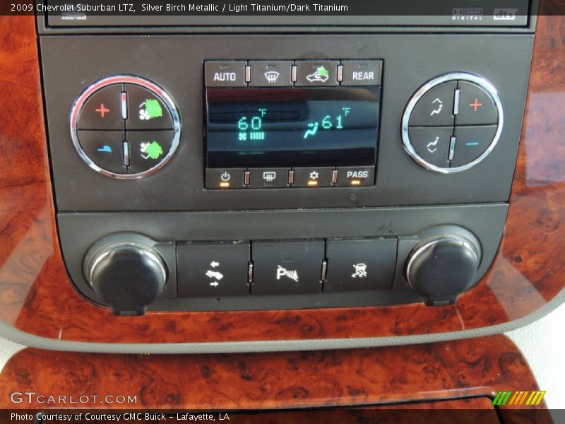 Silver Birch Metallic / Light Titanium/Dark Titanium 2009 Chevrolet Suburban LTZ