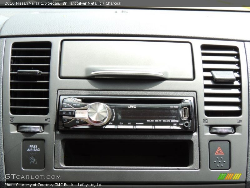 Brilliant Silver Metallic / Charcoal 2010 Nissan Versa 1.6 Sedan