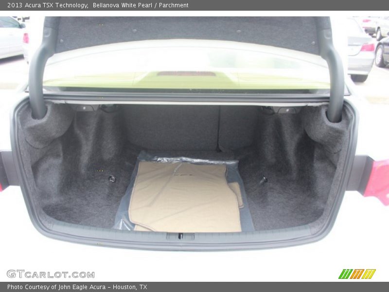 Bellanova White Pearl / Parchment 2013 Acura TSX Technology