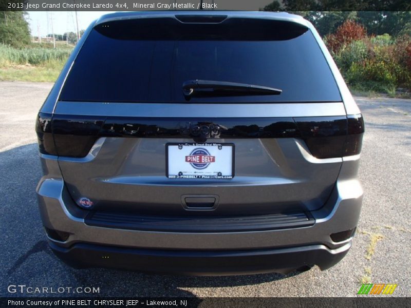 Mineral Gray Metallic / Black 2013 Jeep Grand Cherokee Laredo 4x4
