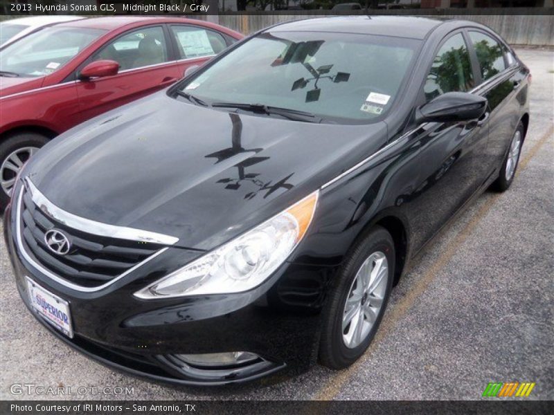 Midnight Black / Gray 2013 Hyundai Sonata GLS
