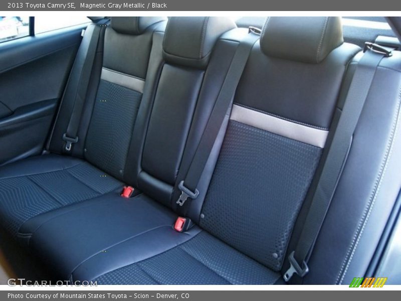 Magnetic Gray Metallic / Black 2013 Toyota Camry SE