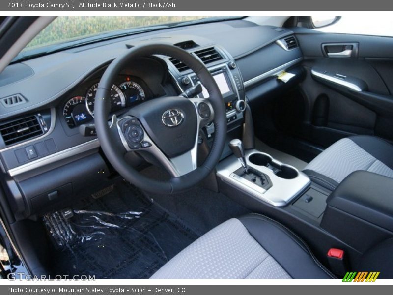 Attitude Black Metallic / Black/Ash 2013 Toyota Camry SE