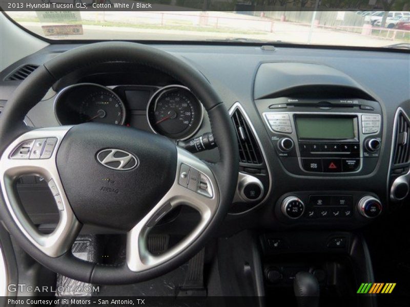 Cotton White / Black 2013 Hyundai Tucson GLS