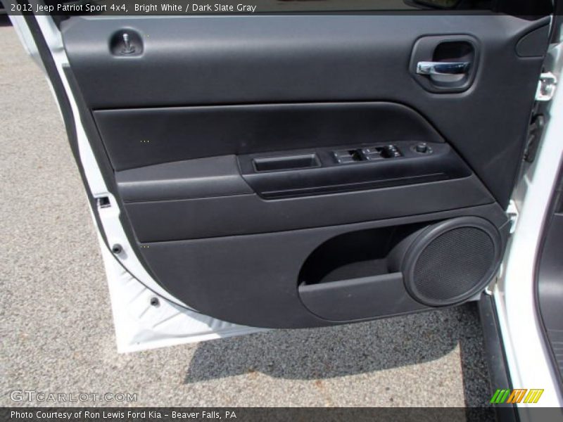 Bright White / Dark Slate Gray 2012 Jeep Patriot Sport 4x4