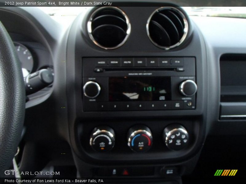 Bright White / Dark Slate Gray 2012 Jeep Patriot Sport 4x4