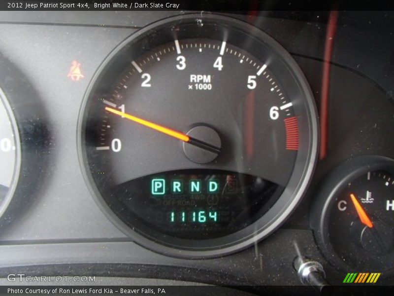 Bright White / Dark Slate Gray 2012 Jeep Patriot Sport 4x4