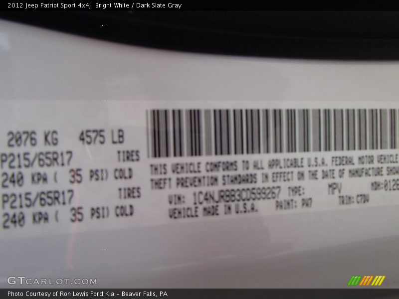 Bright White / Dark Slate Gray 2012 Jeep Patriot Sport 4x4