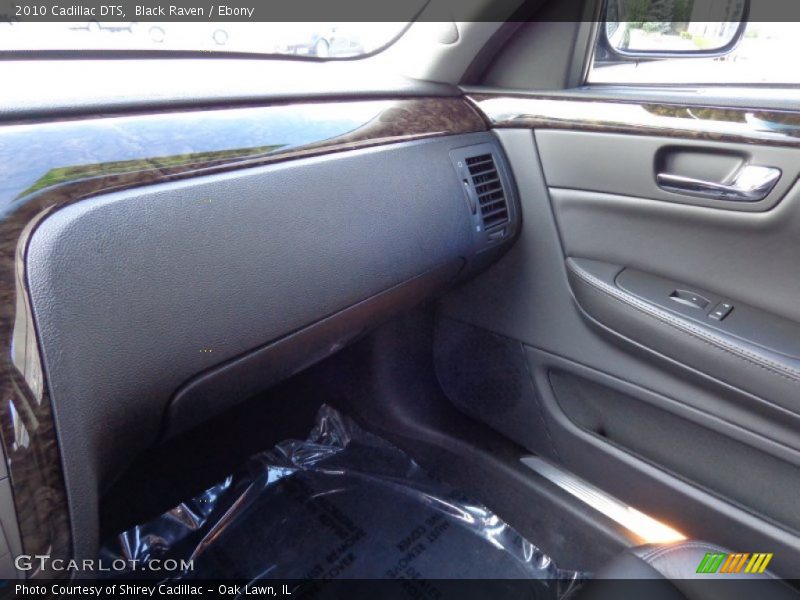 Black Raven / Ebony 2010 Cadillac DTS