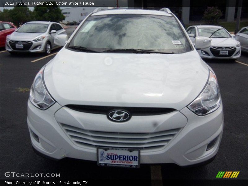 Cotton White / Taupe 2013 Hyundai Tucson GLS