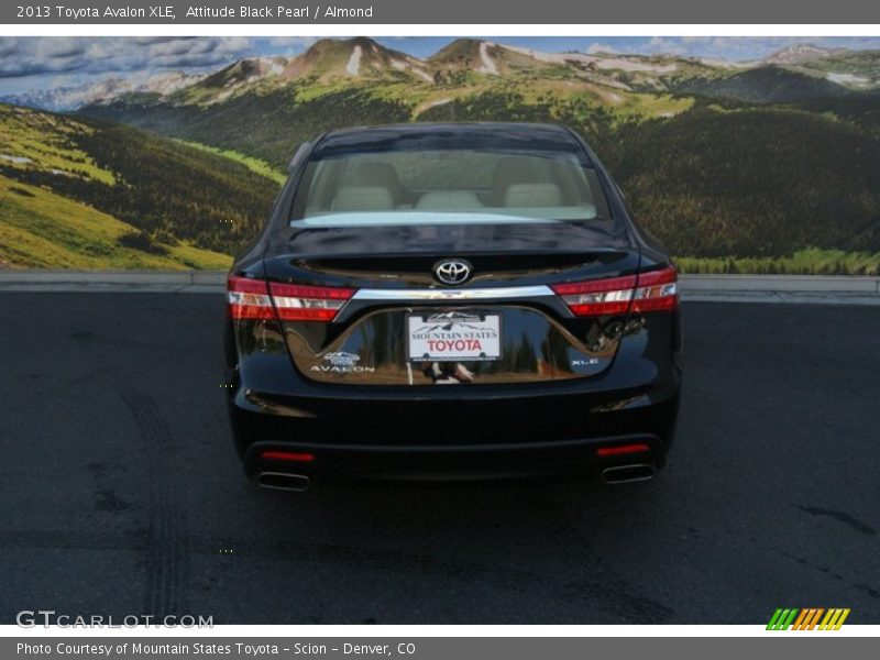 Attitude Black Pearl / Almond 2013 Toyota Avalon XLE