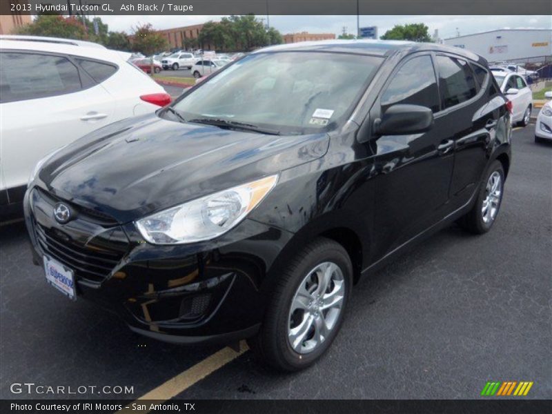 Ash Black / Taupe 2013 Hyundai Tucson GL