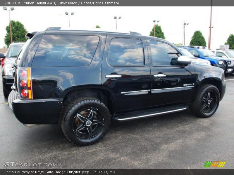 Onyx Black / Cocoa/Light Cashmere 2008 GMC Yukon Denali AWD