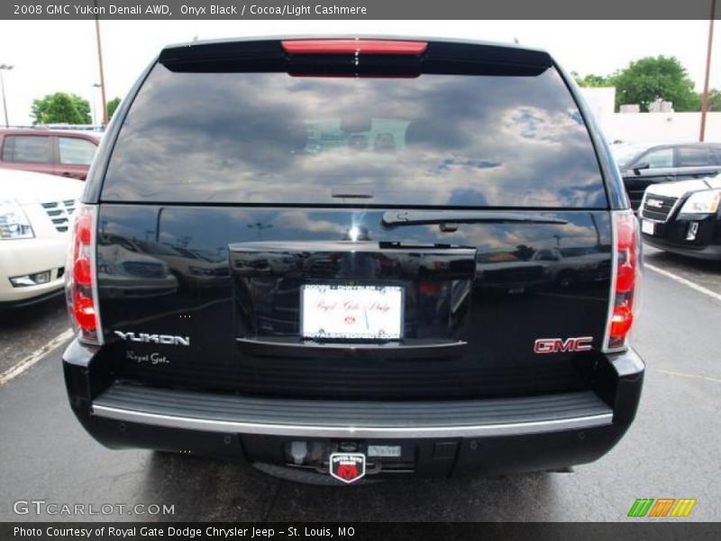 Onyx Black / Cocoa/Light Cashmere 2008 GMC Yukon Denali AWD
