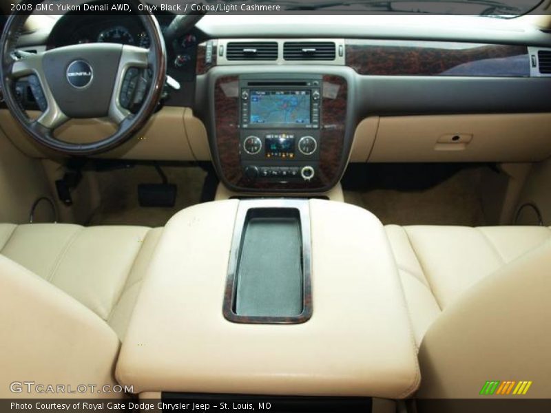 Onyx Black / Cocoa/Light Cashmere 2008 GMC Yukon Denali AWD