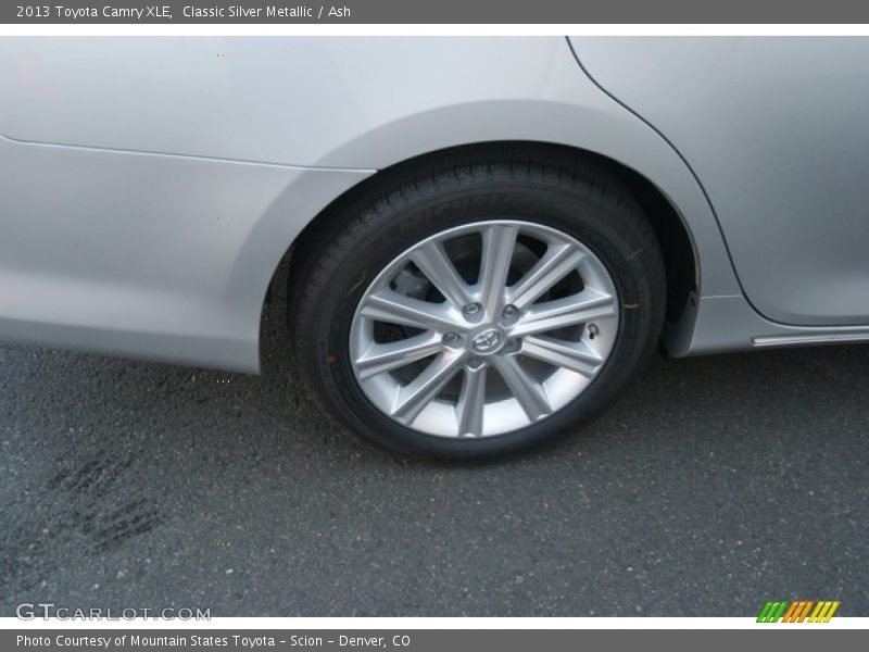 Classic Silver Metallic / Ash 2013 Toyota Camry XLE
