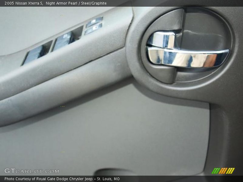 Night Armor Pearl / Steel/Graphite 2005 Nissan Xterra S