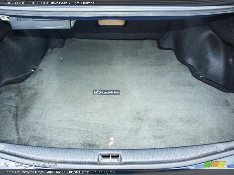Blue Onyx Pearl / Light Charcoal 2002 Lexus ES 300