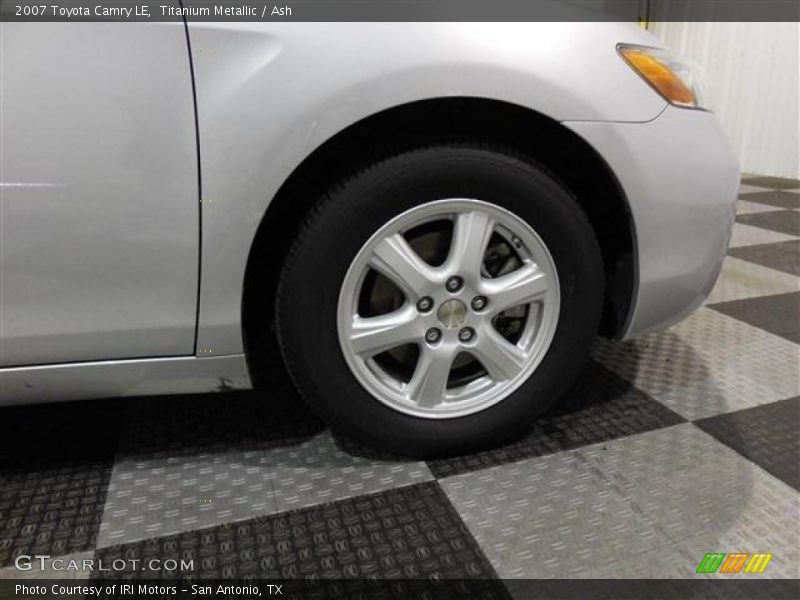 Titanium Metallic / Ash 2007 Toyota Camry LE