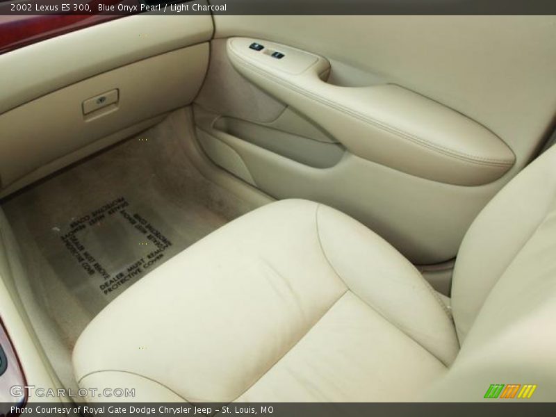 Blue Onyx Pearl / Light Charcoal 2002 Lexus ES 300