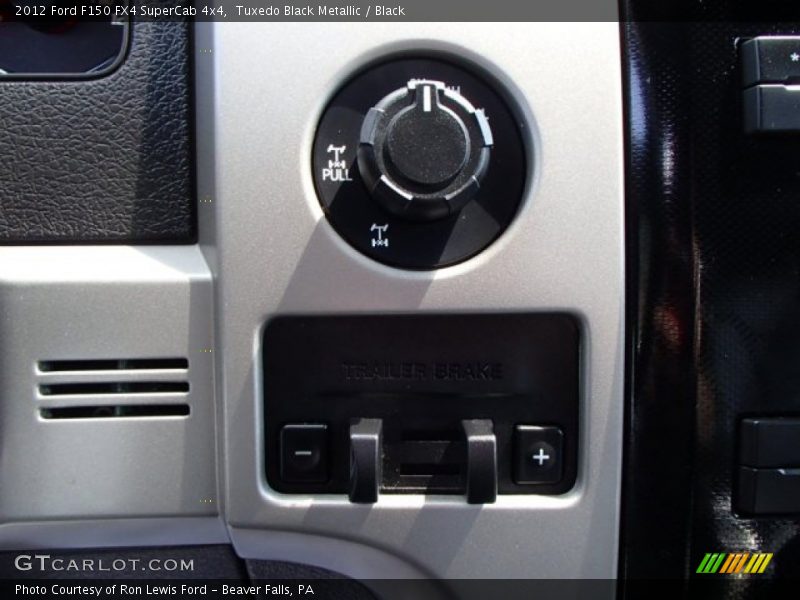 Tuxedo Black Metallic / Black 2012 Ford F150 FX4 SuperCab 4x4