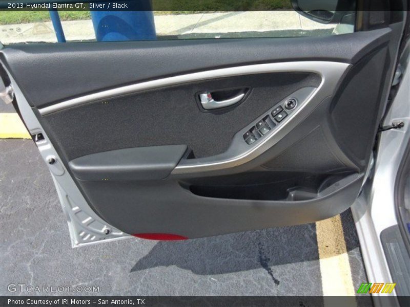 Silver / Black 2013 Hyundai Elantra GT