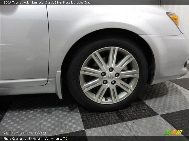 Classic Silver Metallic / Light Gray 2009 Toyota Avalon Limited