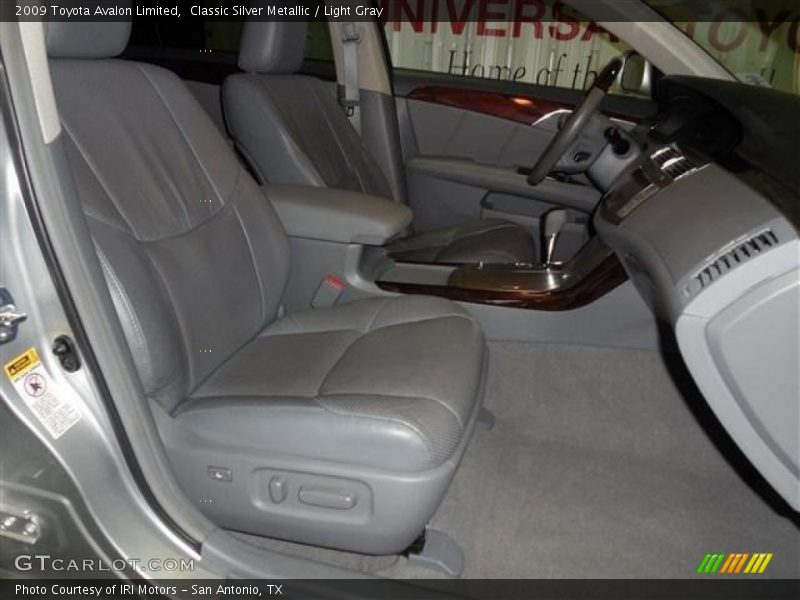 Classic Silver Metallic / Light Gray 2009 Toyota Avalon Limited
