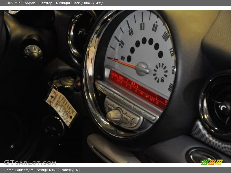 Midnight Black / Black/Grey 2009 Mini Cooper S Hardtop