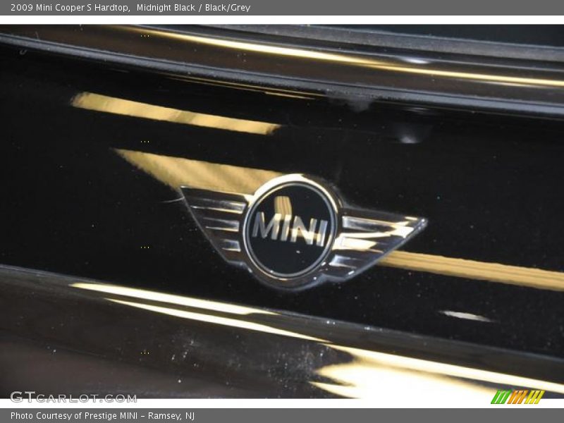 Midnight Black / Black/Grey 2009 Mini Cooper S Hardtop
