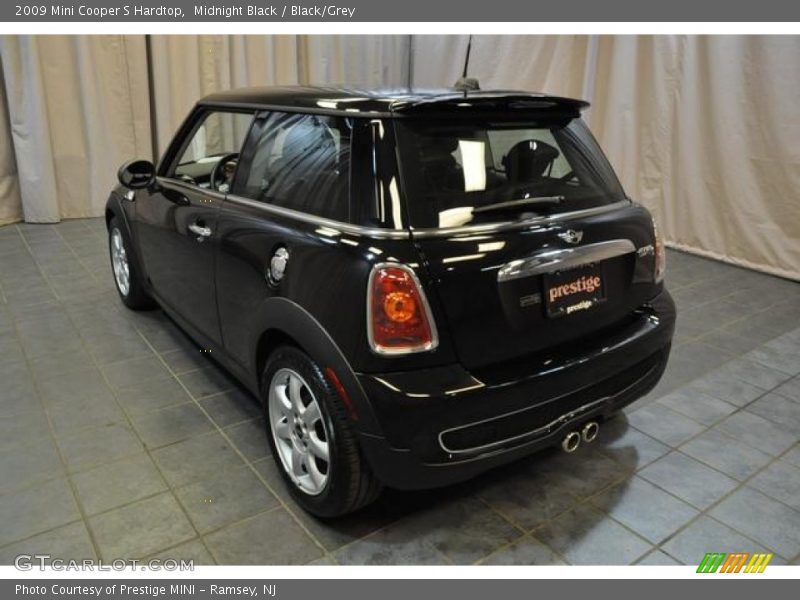 Midnight Black / Black/Grey 2009 Mini Cooper S Hardtop