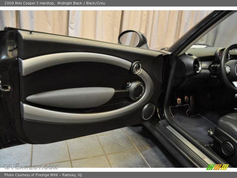 Midnight Black / Black/Grey 2009 Mini Cooper S Hardtop