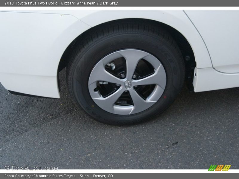 Blizzard White Pearl / Dark Gray 2013 Toyota Prius Two Hybrid