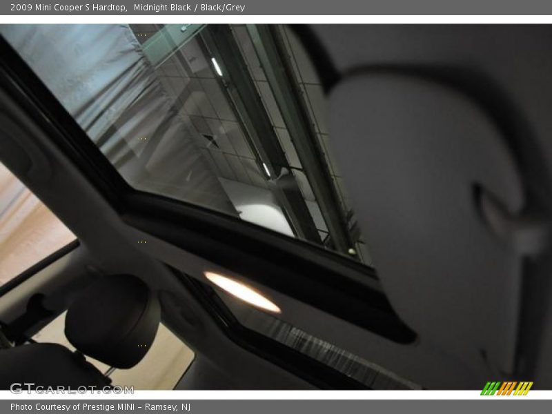 Midnight Black / Black/Grey 2009 Mini Cooper S Hardtop