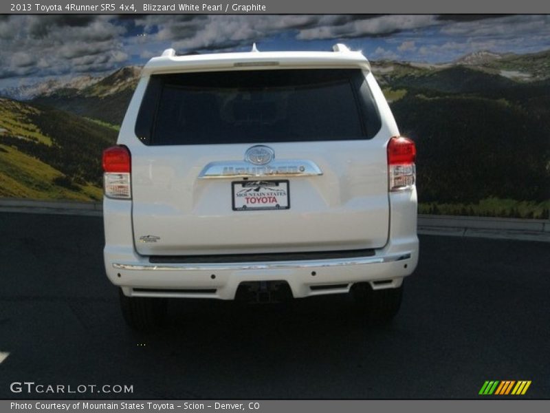 Blizzard White Pearl / Graphite 2013 Toyota 4Runner SR5 4x4