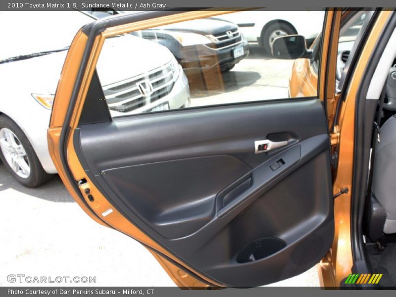 Door Panel of 2010 Matrix 1.8
