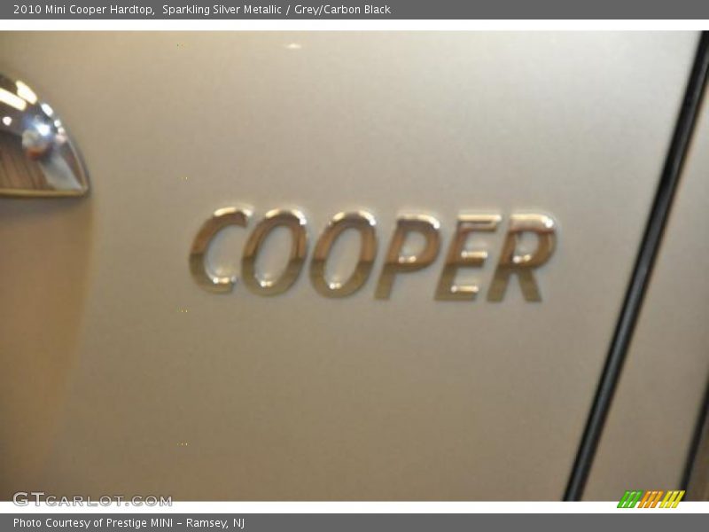 Sparkling Silver Metallic / Grey/Carbon Black 2010 Mini Cooper Hardtop