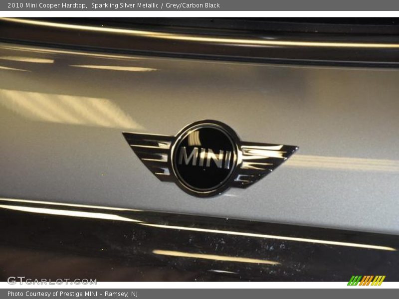 Sparkling Silver Metallic / Grey/Carbon Black 2010 Mini Cooper Hardtop