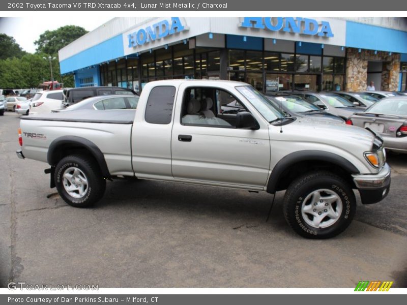 Lunar Mist Metallic / Charcoal 2002 Toyota Tacoma V6 TRD Xtracab 4x4