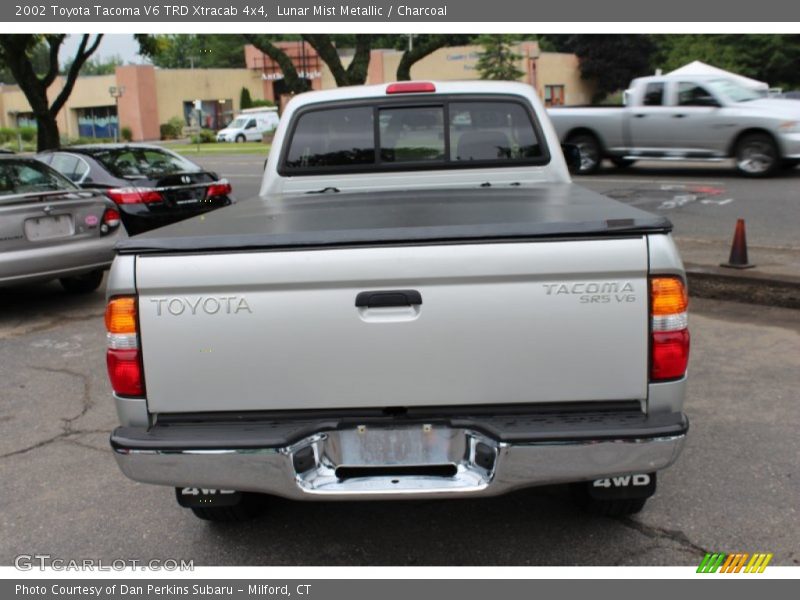 Lunar Mist Metallic / Charcoal 2002 Toyota Tacoma V6 TRD Xtracab 4x4