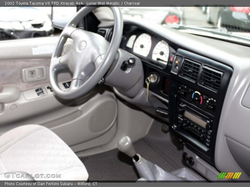 Lunar Mist Metallic / Charcoal 2002 Toyota Tacoma V6 TRD Xtracab 4x4