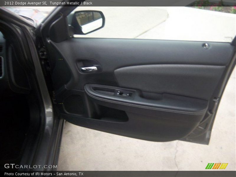 Tungsten Metallic / Black 2012 Dodge Avenger SE