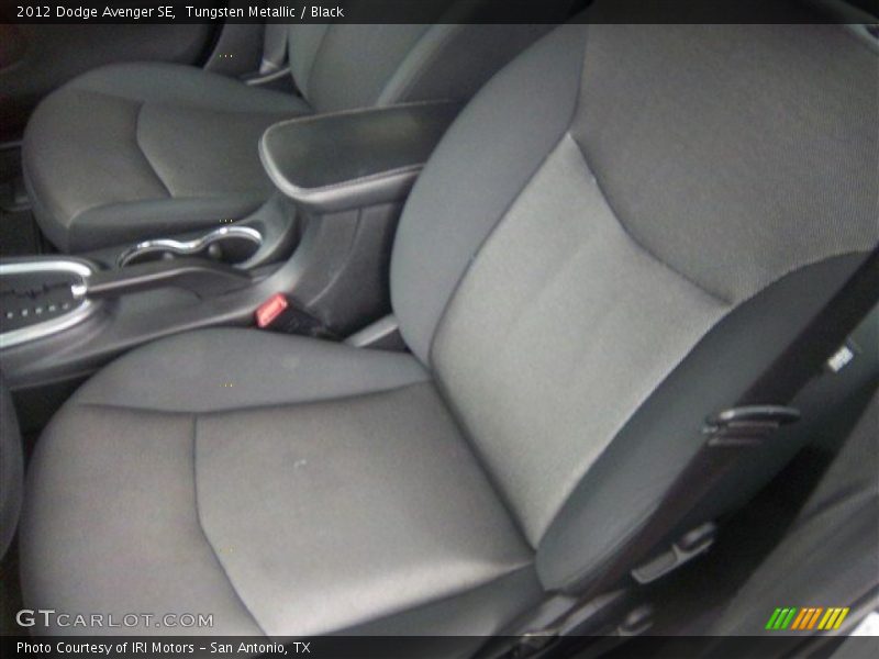 Tungsten Metallic / Black 2012 Dodge Avenger SE
