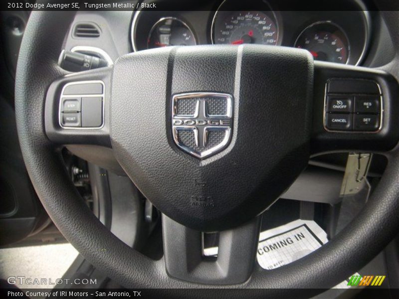 Tungsten Metallic / Black 2012 Dodge Avenger SE