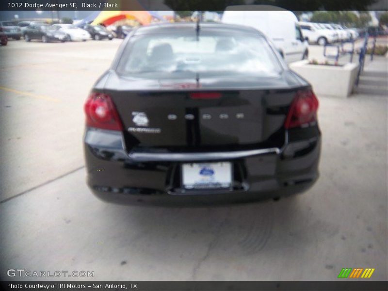 Black / Black 2012 Dodge Avenger SE