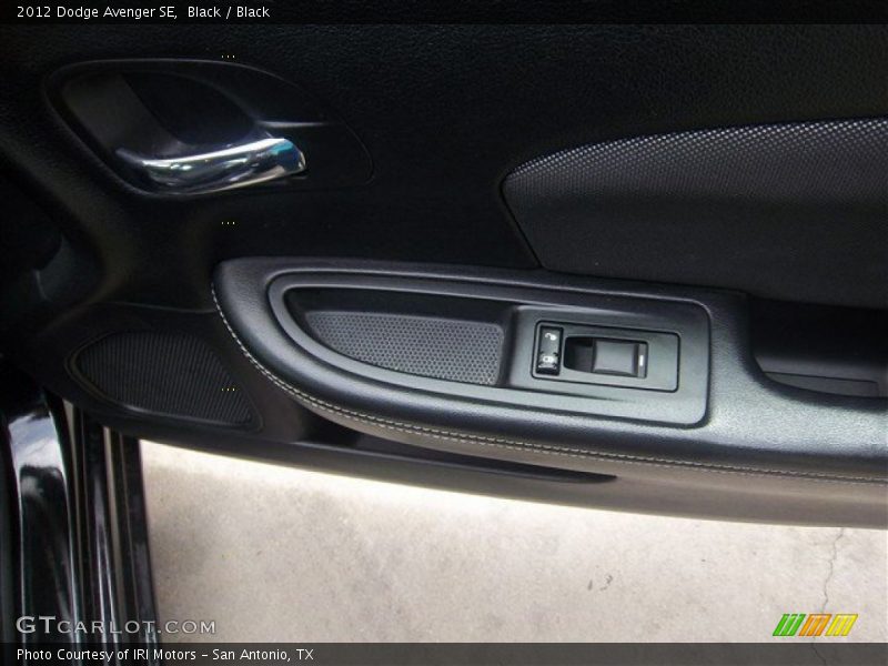 Black / Black 2012 Dodge Avenger SE