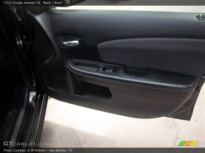 Black / Black 2012 Dodge Avenger SE