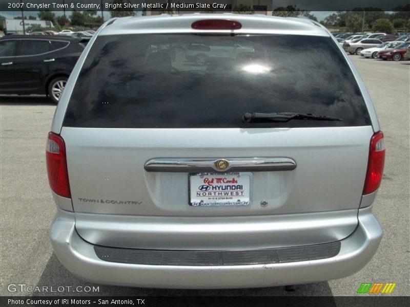 Bright Silver Metallic / Medium Slate Gray 2007 Chrysler Town & Country