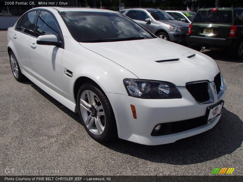 White Hot / Onyx 2008 Pontiac G8