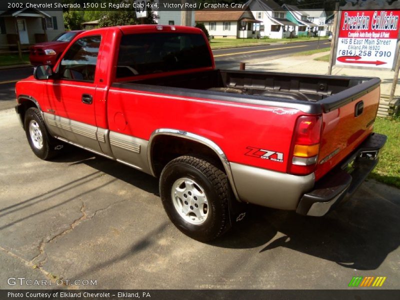 Victory Red / Graphite Gray 2002 Chevrolet Silverado 1500 LS Regular Cab 4x4